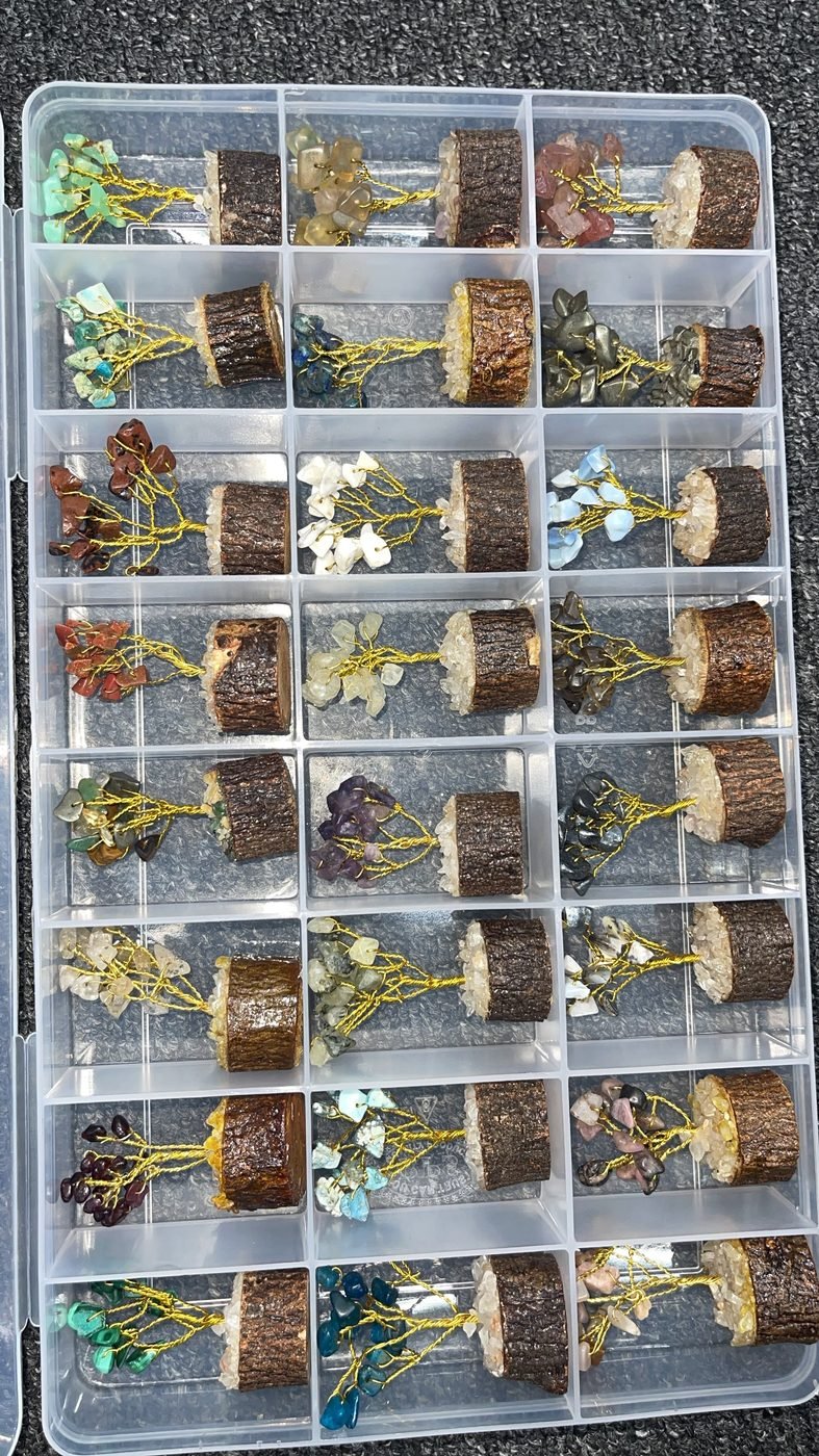 Collection tray of assorted gem trees